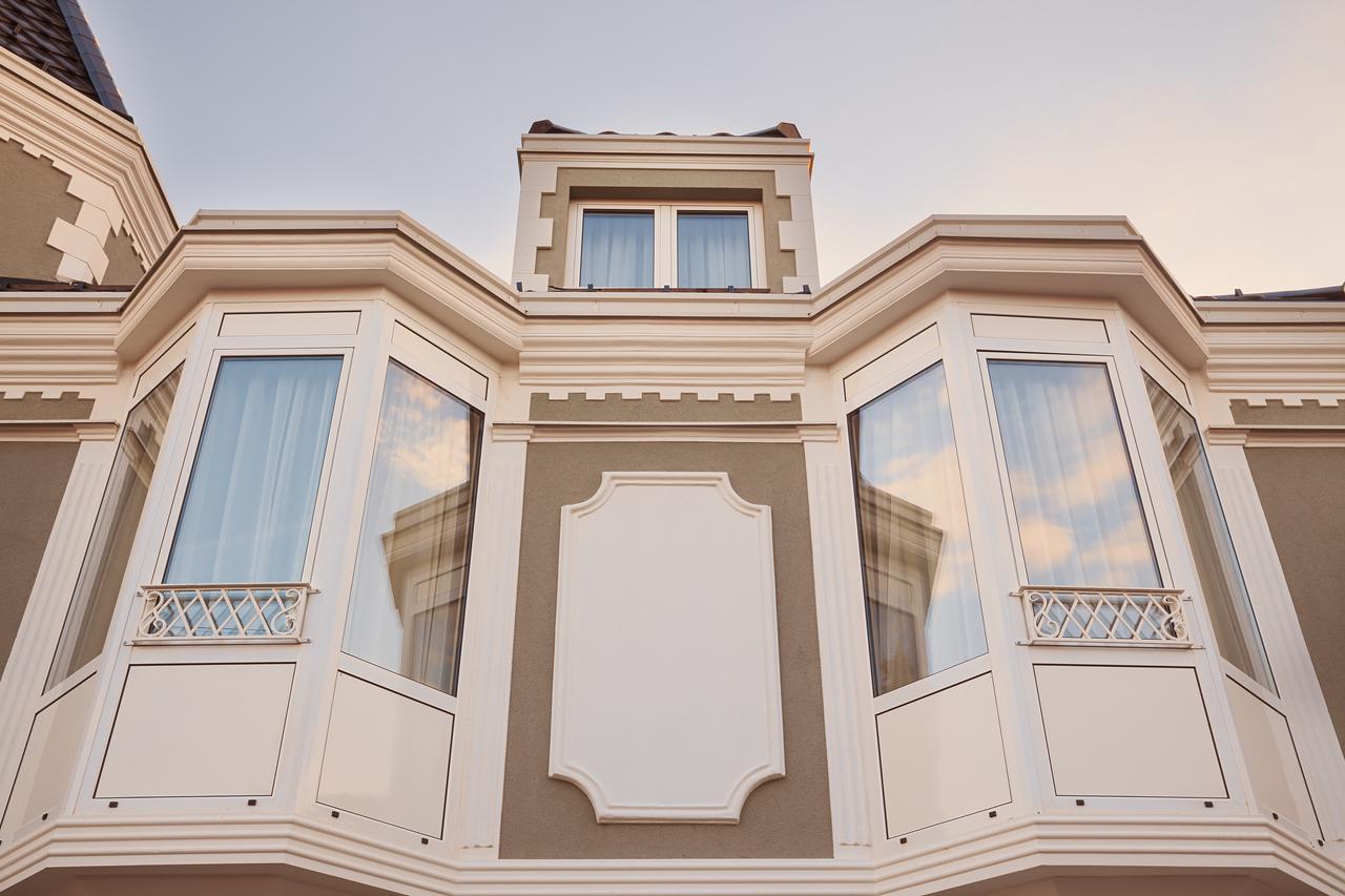 Castello Boutique Hotel Čačak Dış mekan fotoğraf